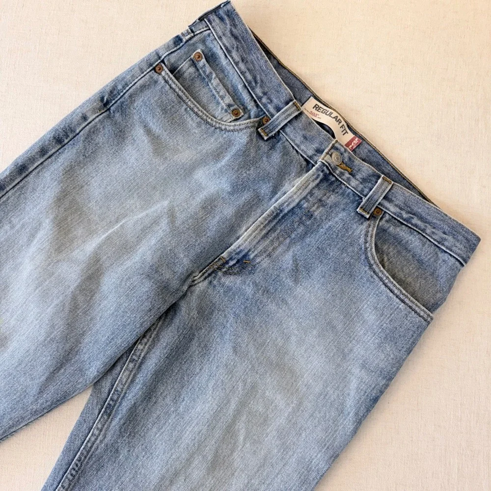 Levis 505‎ Regular Fit Mens Light Wash Blue Denim Jeans 34x30